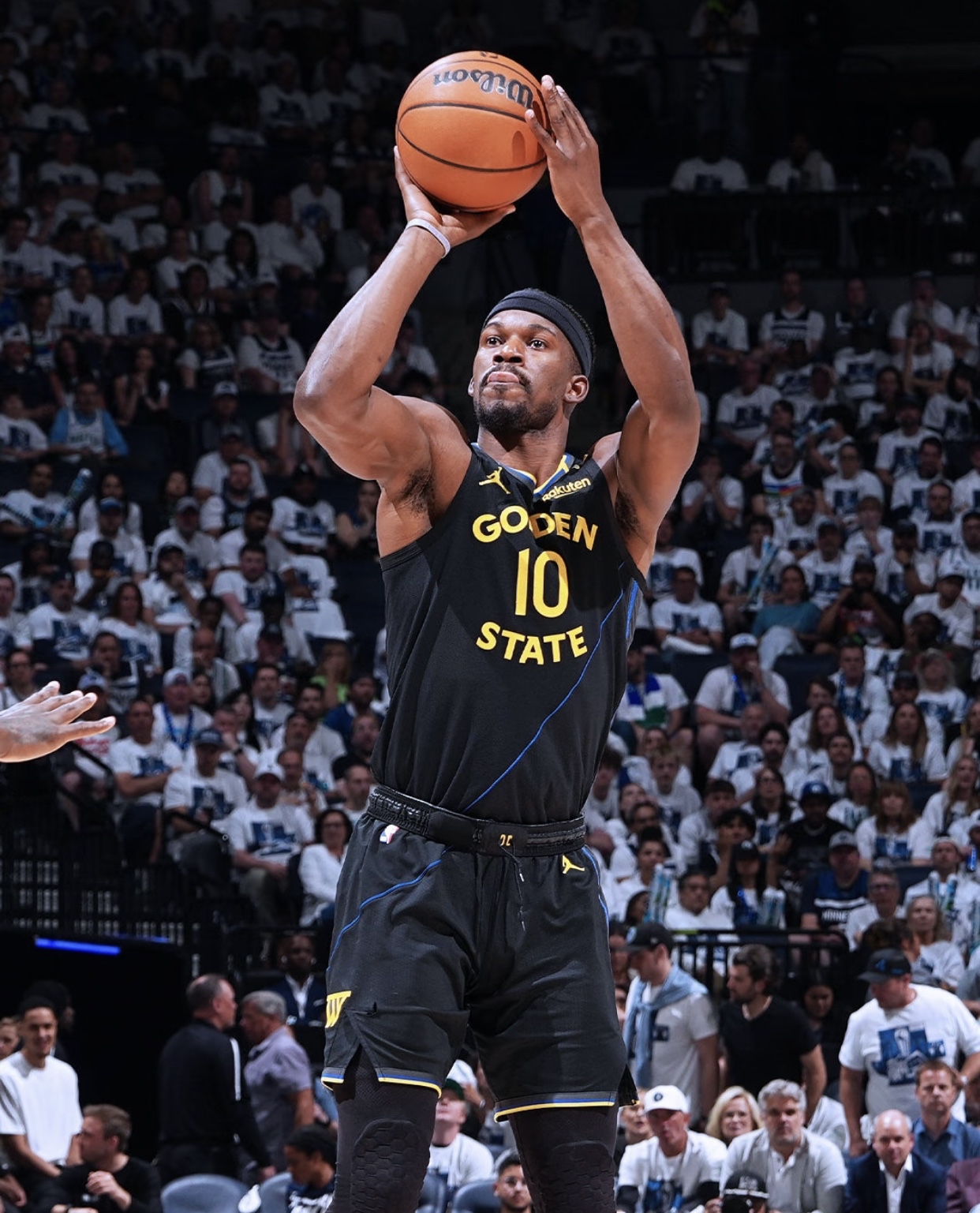 爱游戏-勇士不断突破！，西亚卡姆连续十二场比赛得分超过领先优势明显比赛高潮迭起的简单介绍